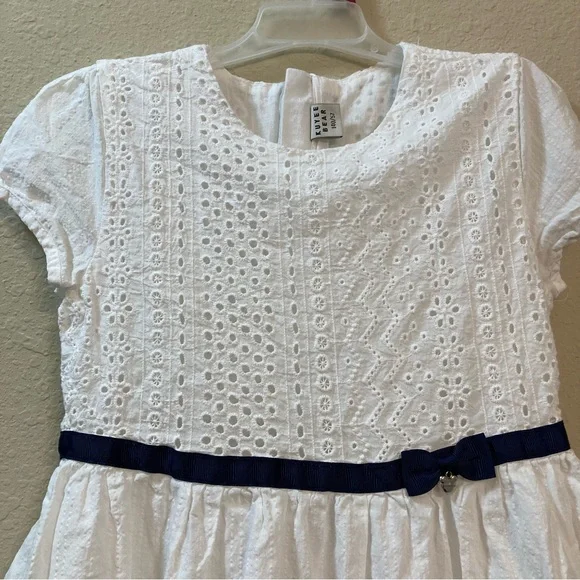 Kuyee Bear White Eyelet Girl’s Dress Navy Trim Size 140/57 Cottagecore Coquette - Picture 2 of 8